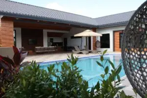 Pool-view-day